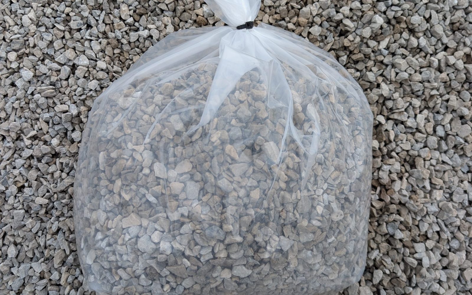 Baggged 1/2″ Clear Stone
